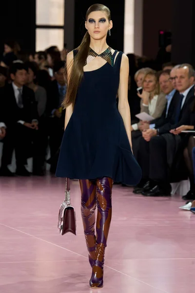 Look 38